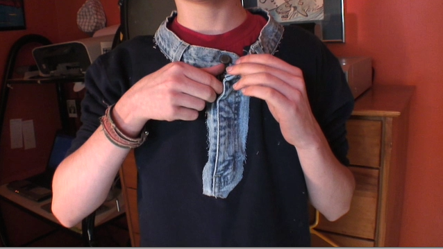 How to Make a Jean Collar Sweatshirt