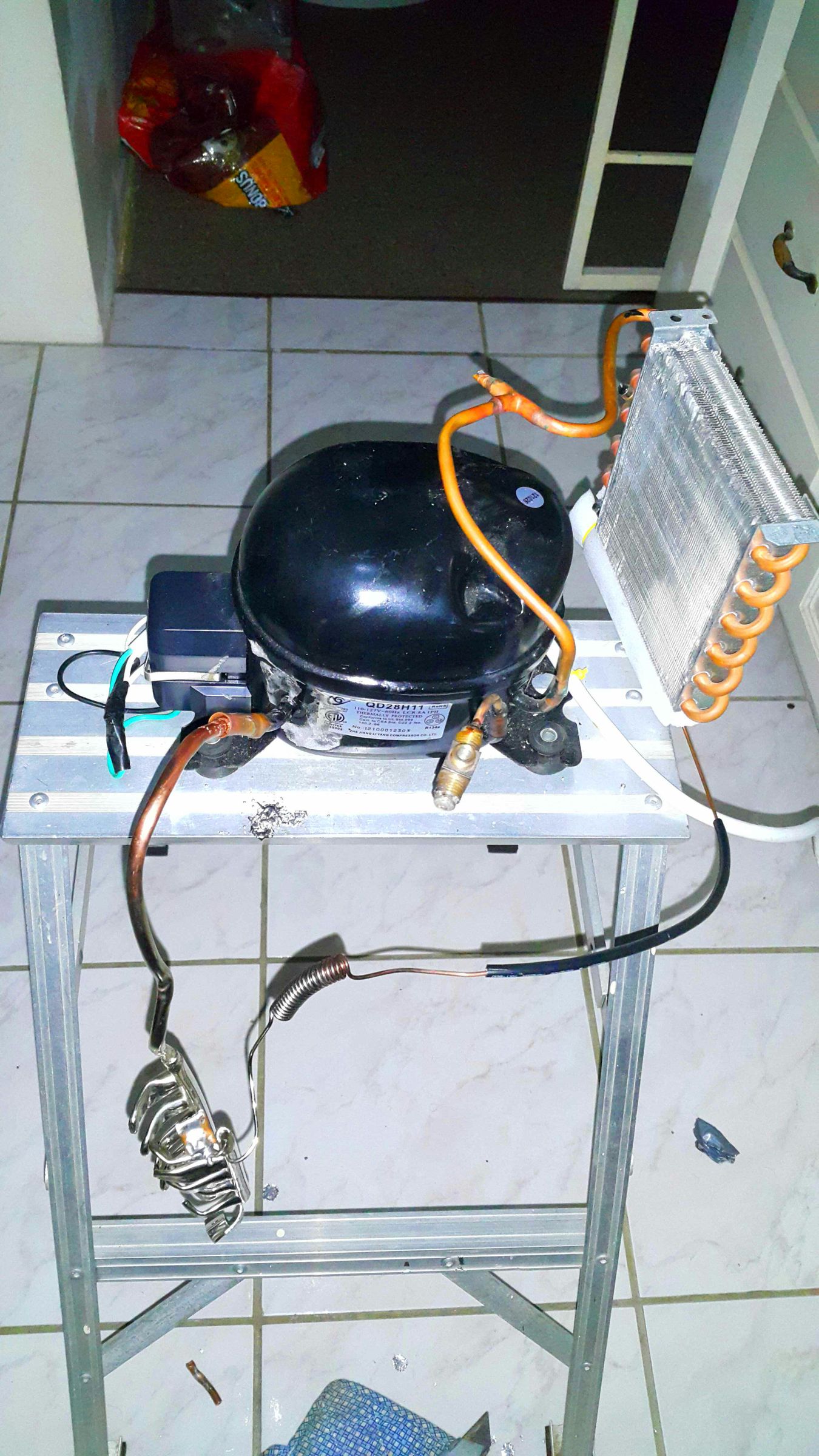 Repairing a Broken Refrigerant Line. 7 Steps (with Pictures