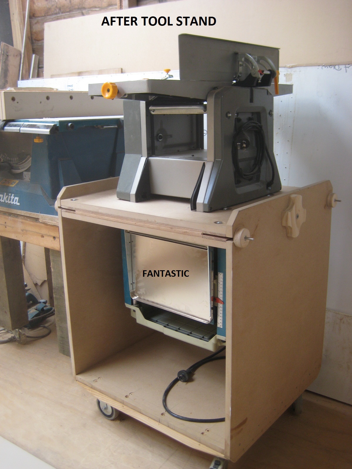 COPYRIGHT FREE RE-LISTED FLIPTOP TOOL STAND