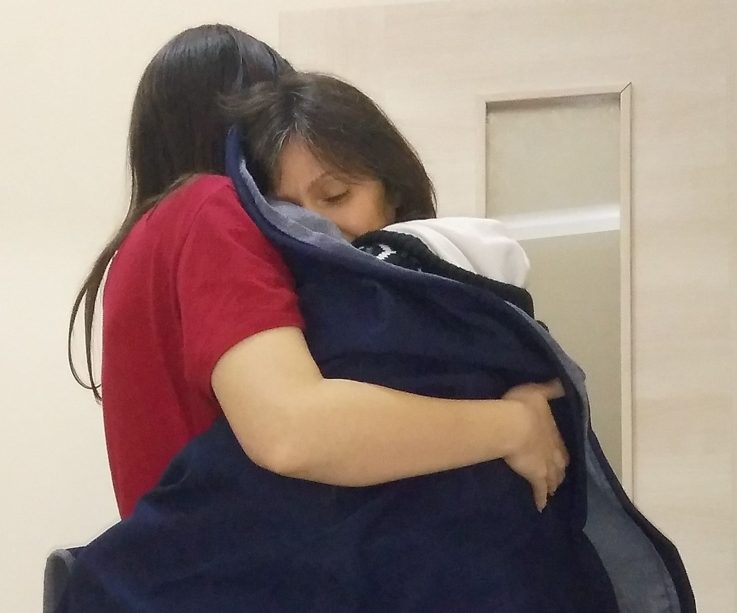 Hugging Cloak (for Covid-19)