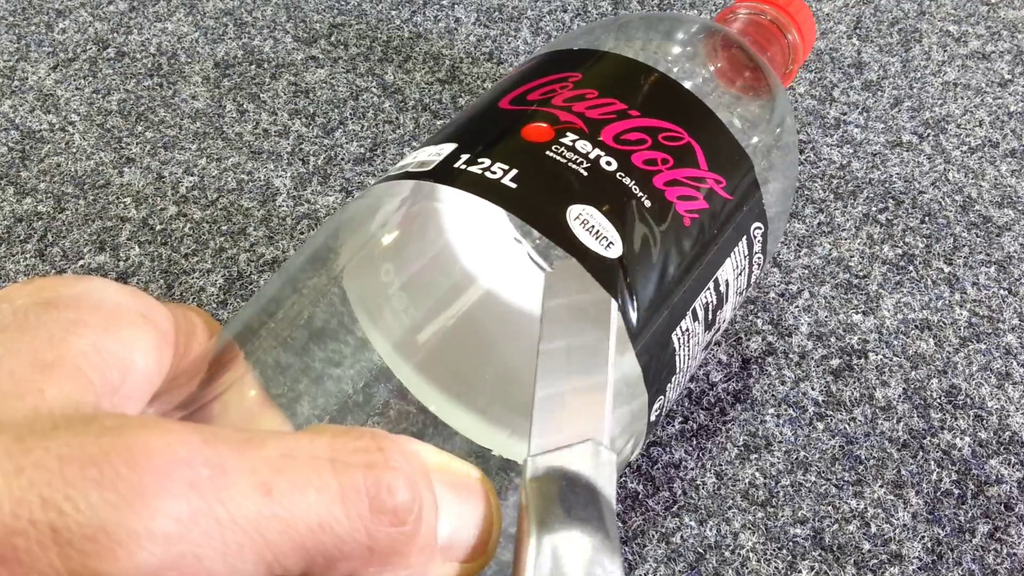 Pet water dispenser top 2 liter bottle