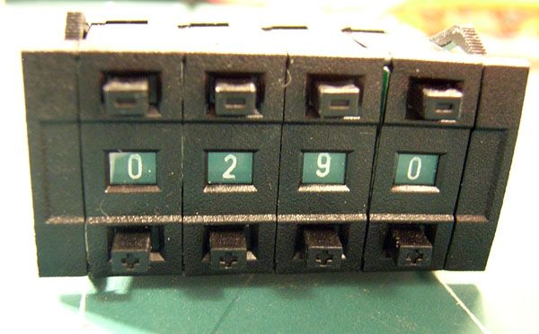 How to Read Binary/Hex Thumbwheel Switch With an AVR Microcontroller