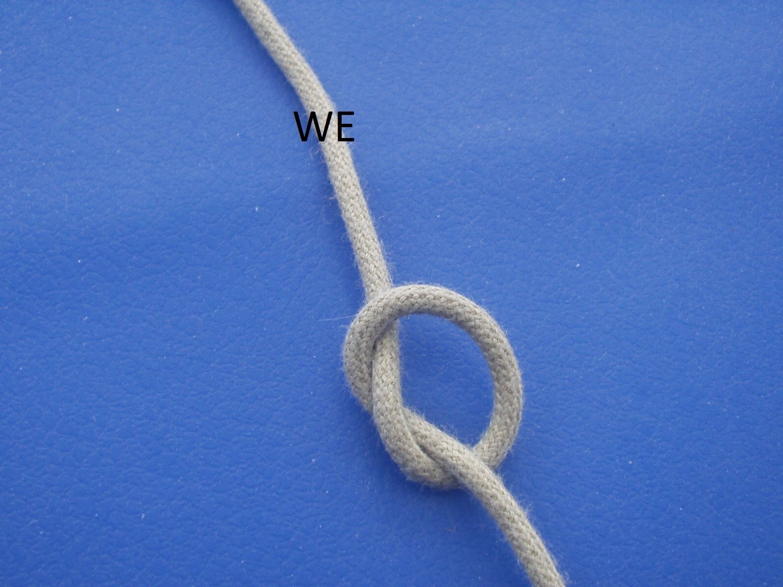 Slipped Overhand Knot Lanyard 7 Steps Instructables