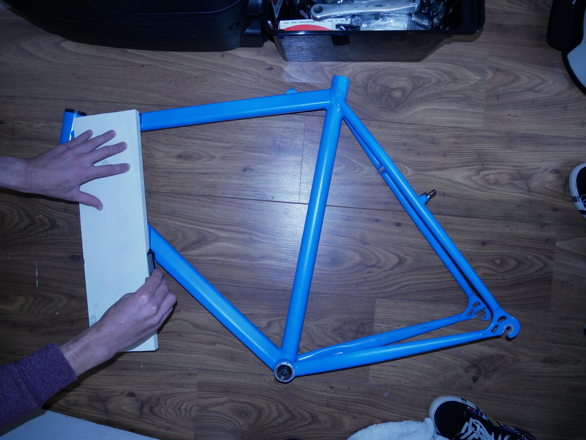 Upcycled Bike Frame Wall Light 5 Steps Instructables