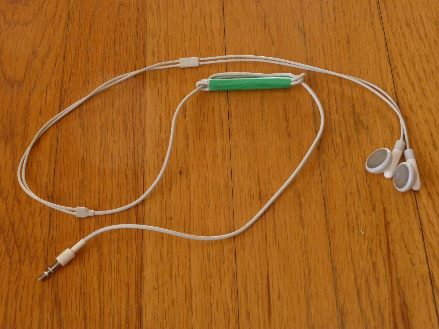 A Simple, Lighter, Cord Manager for Your Earbuds 6 Steps Instructables