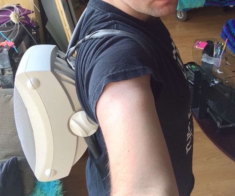 Cheap, Awesome Rechargable Sound System $100 and Better Sound Than Big Jam Box.