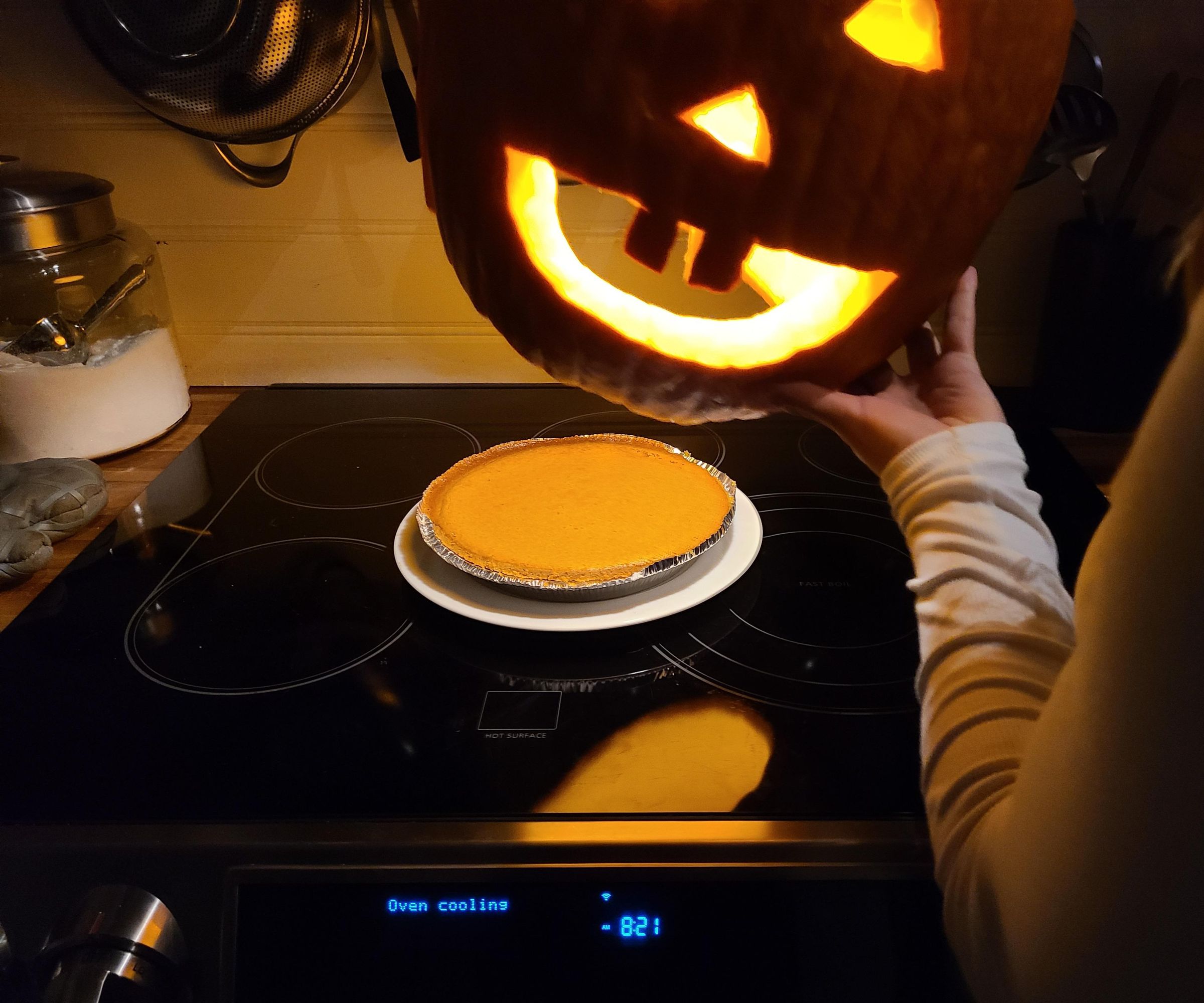 Delicious Pumpkin Pie With Decorative Pumpkin Platter Cover