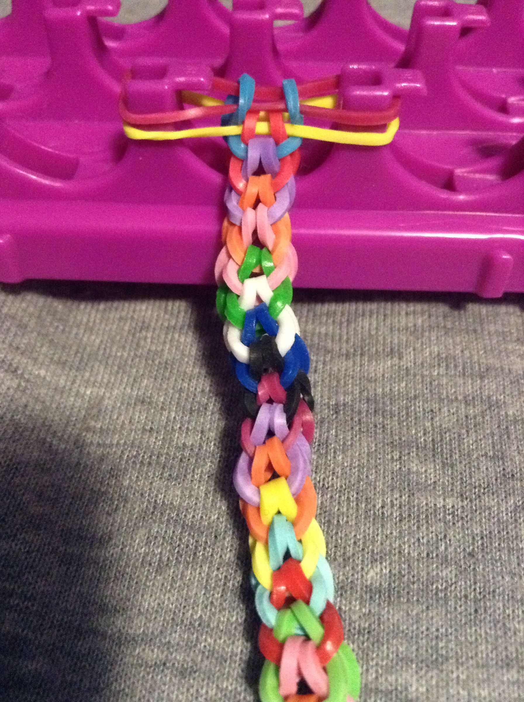 Inverted Fishtail Rainbow Loom Bracelet : 16 Steps - Instructables