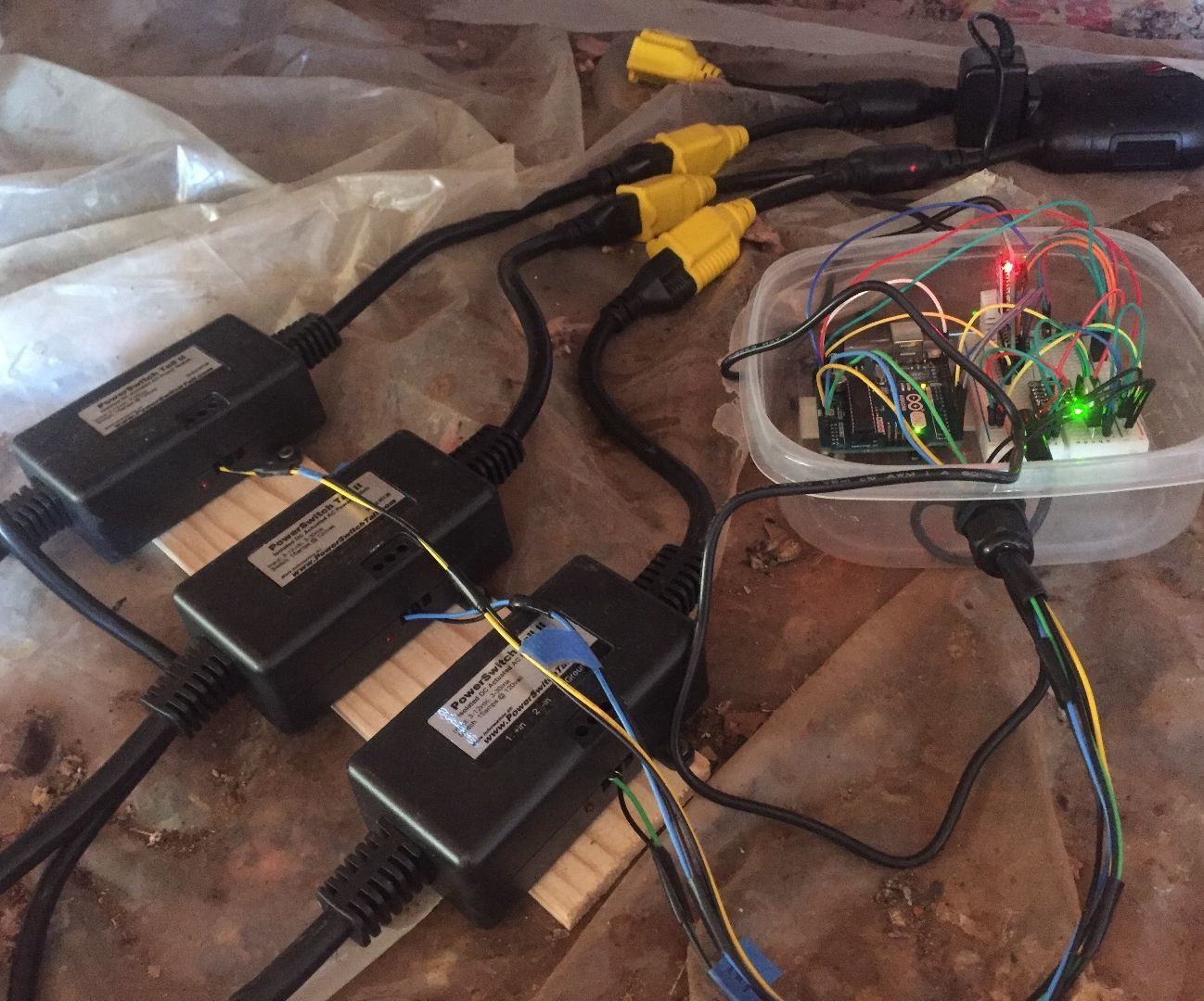 Crawl Space Monitor (aka: No More Frozen Pipes!!)