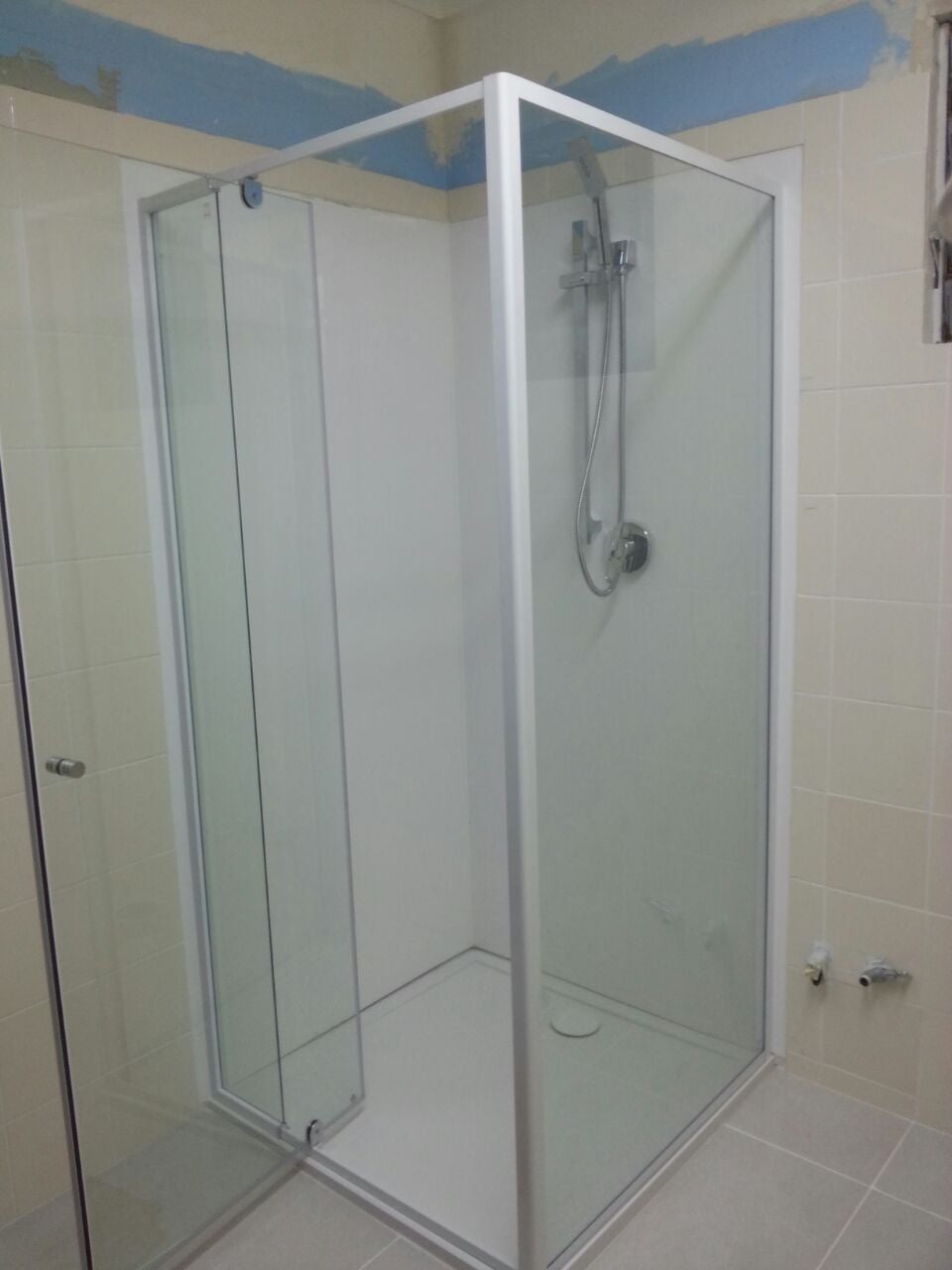 SHOWER AND SCREEN FIXING