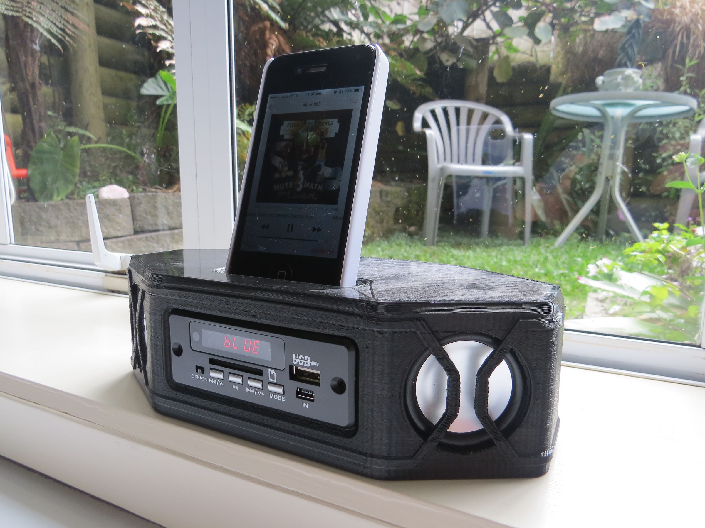 3D Printed Portable Bluetooth Stereo Speaker