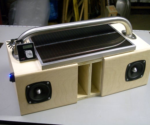DIY Solar Boombox / GhettoBlaster