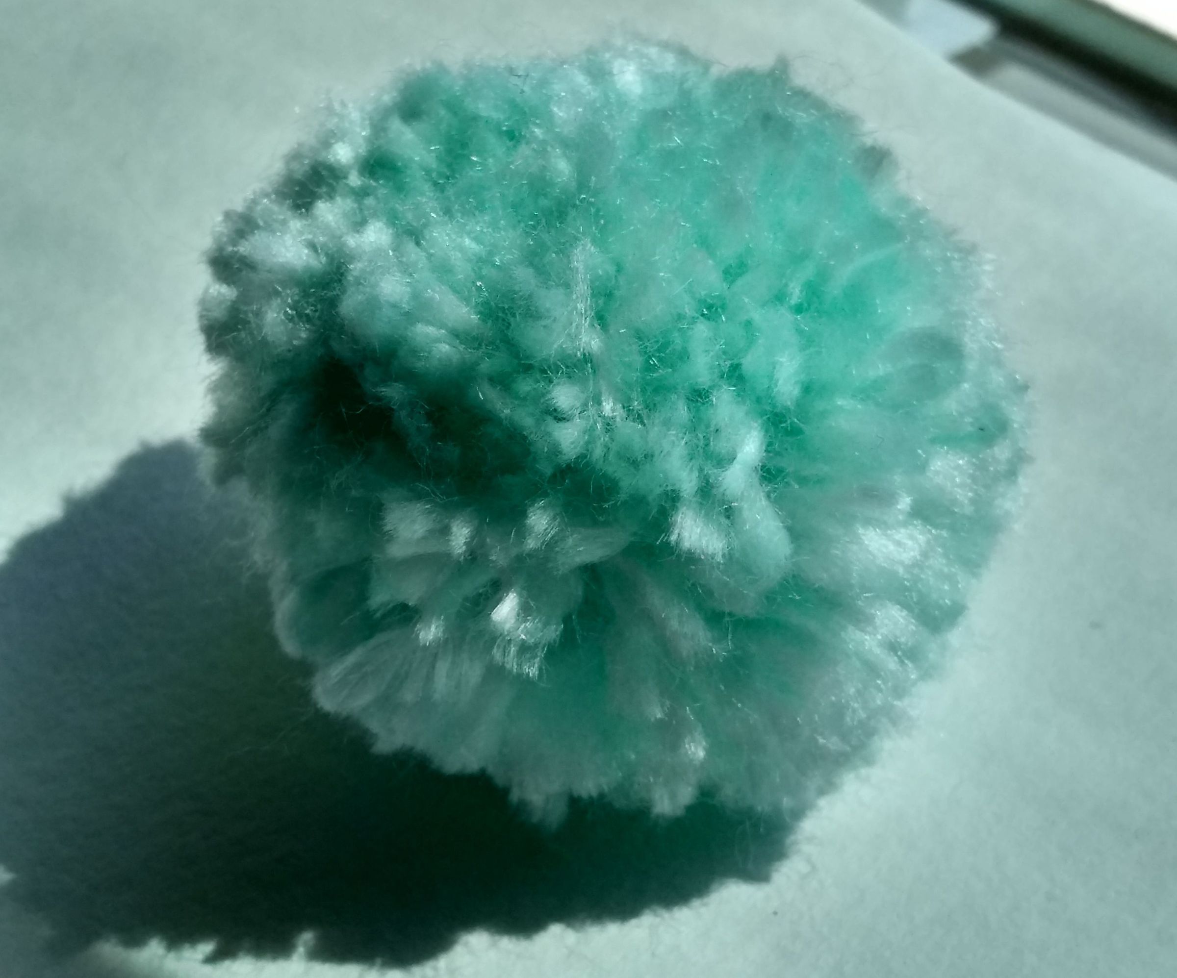 Easy Mini Pompoms