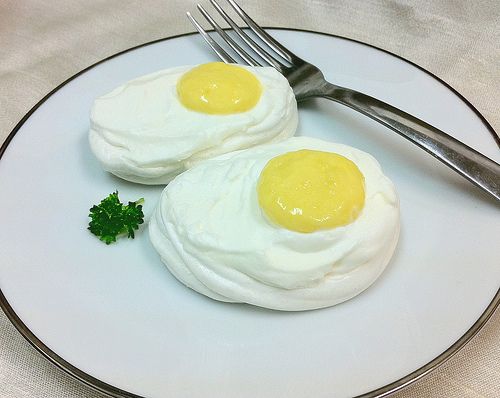 Lemon Curd Pavlovas