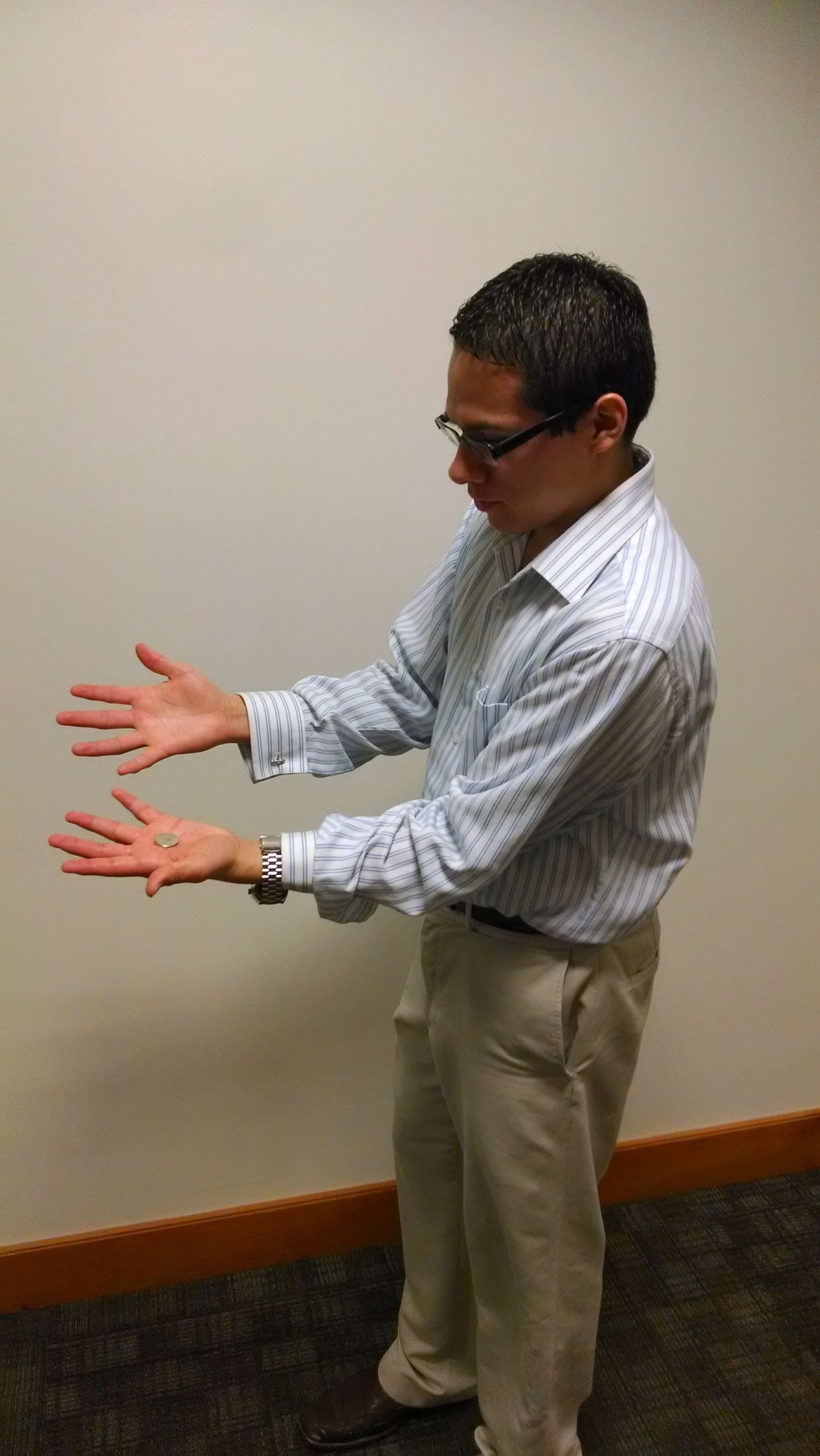 Magic Trick Make a Coin Disappear 11 Steps Instructables