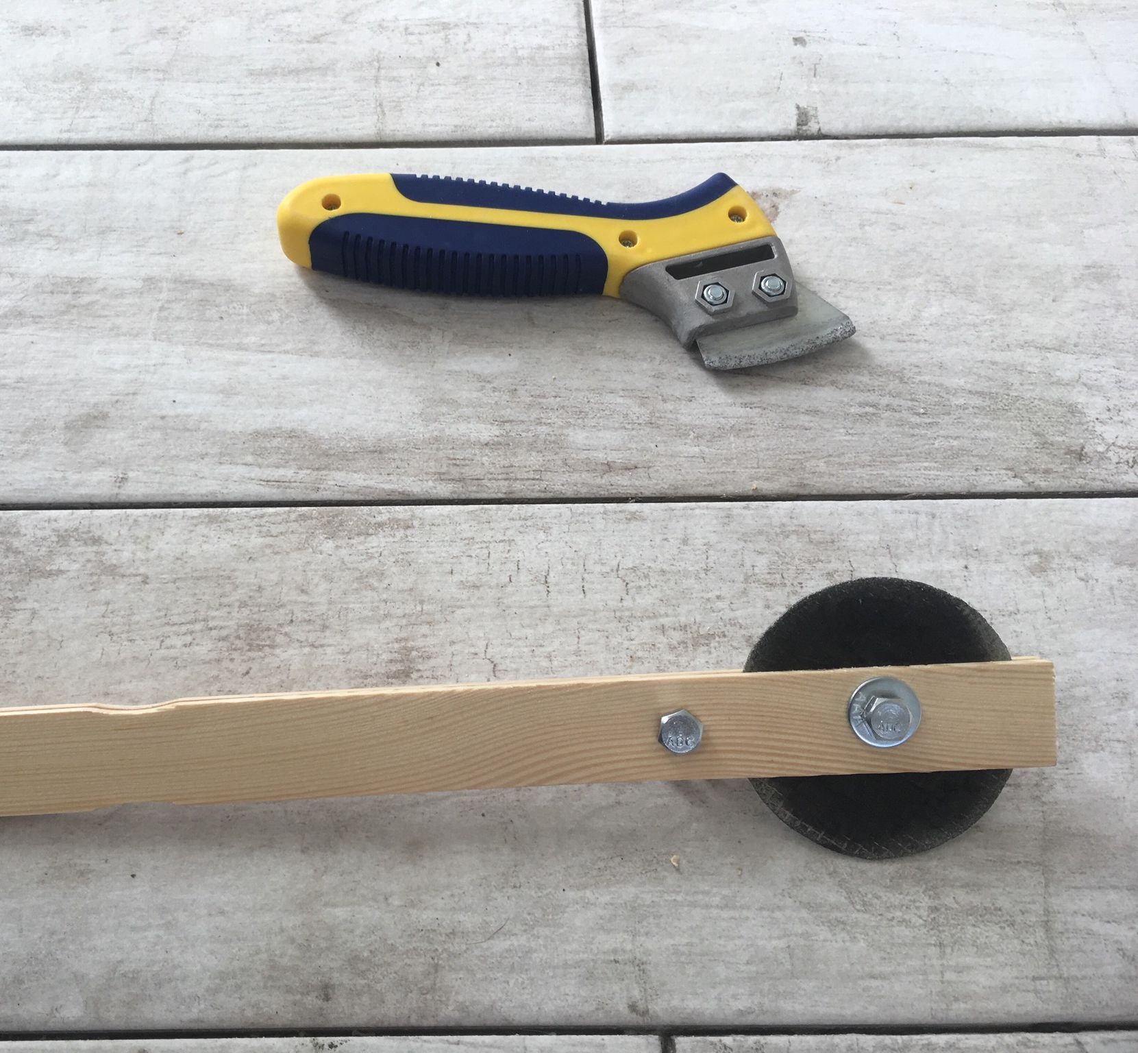 Grout Scraper