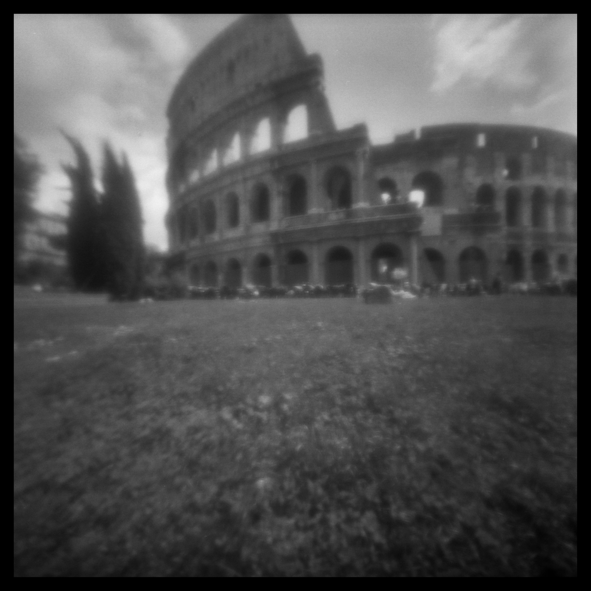 PHOTOGRAPHY: Creating Perfect Pinholes and Zoneplates