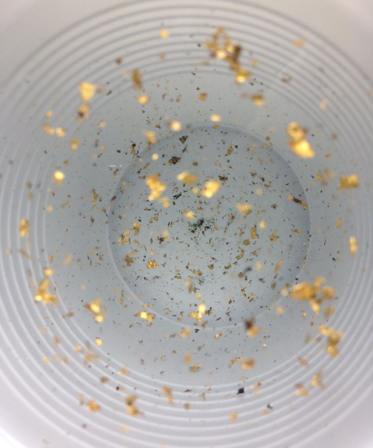 How to Extract Gold From Electronics