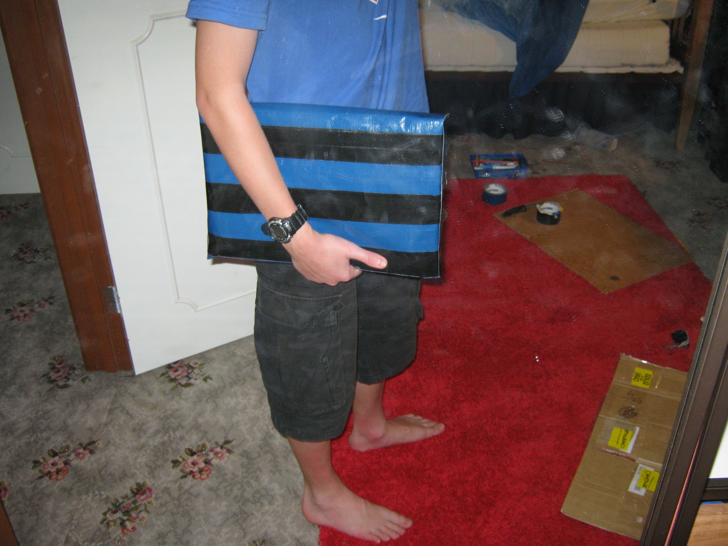 How to Make a Duck Tape Laptop Computer Sleeve / Cover