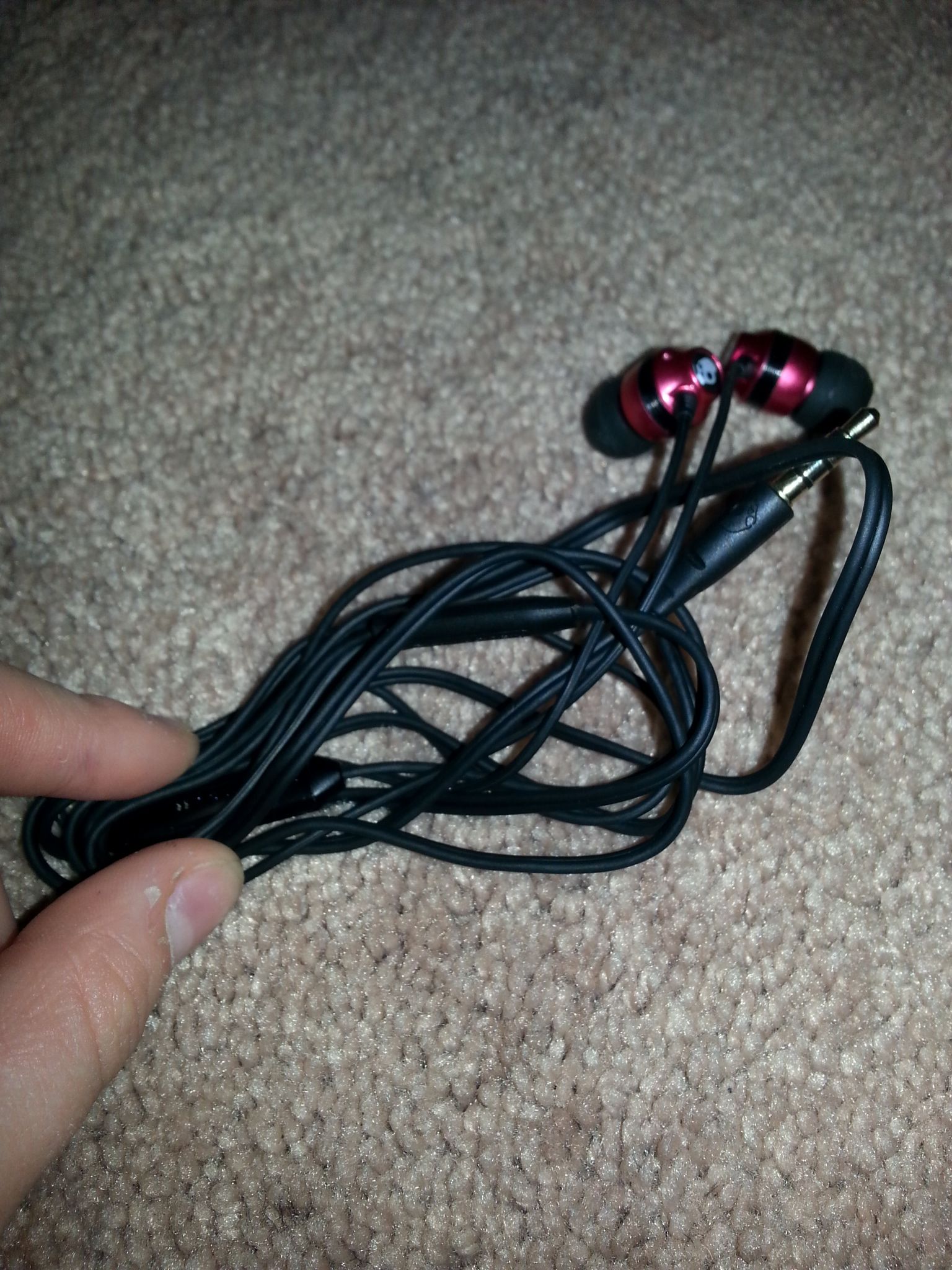 Paracord Headphone Holder 3 Steps Instructables