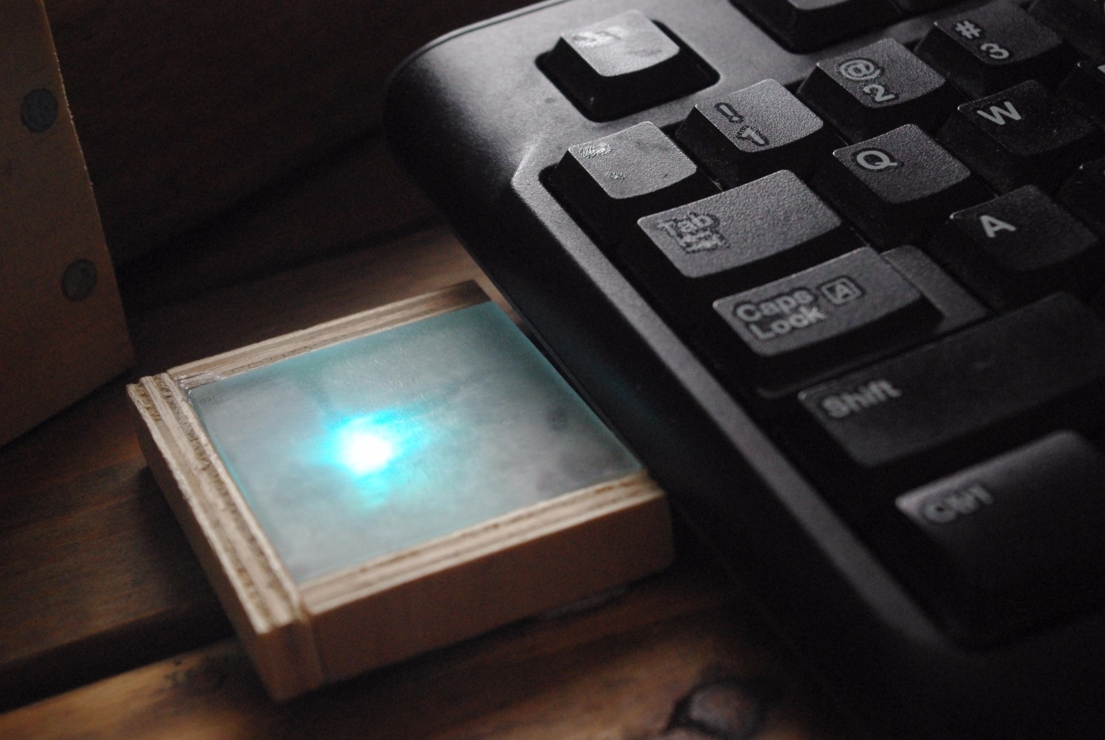 Tapping Light 4 Steps (with Pictures) Instructables