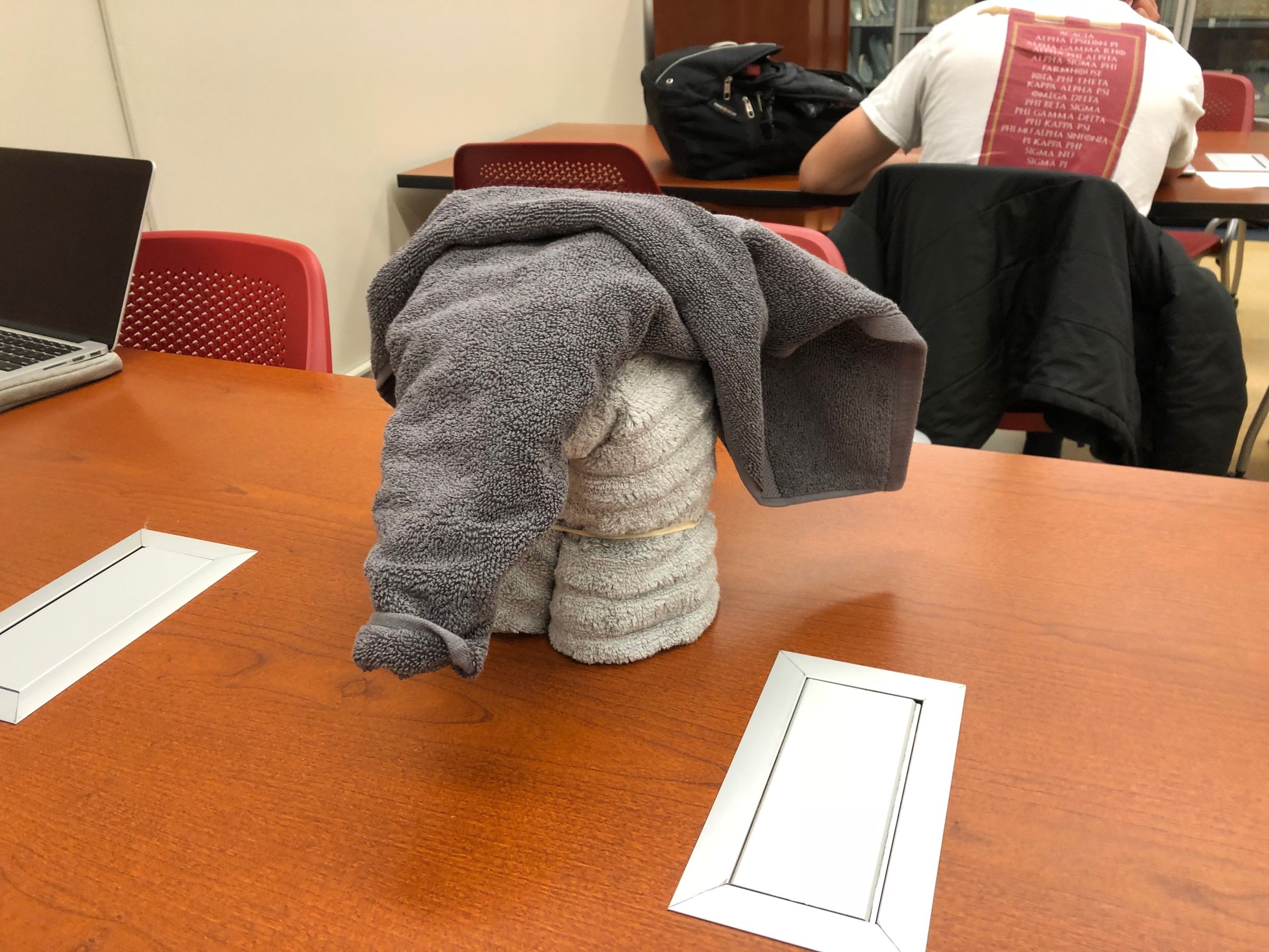 Towel Elephant 15 Steps Instructables