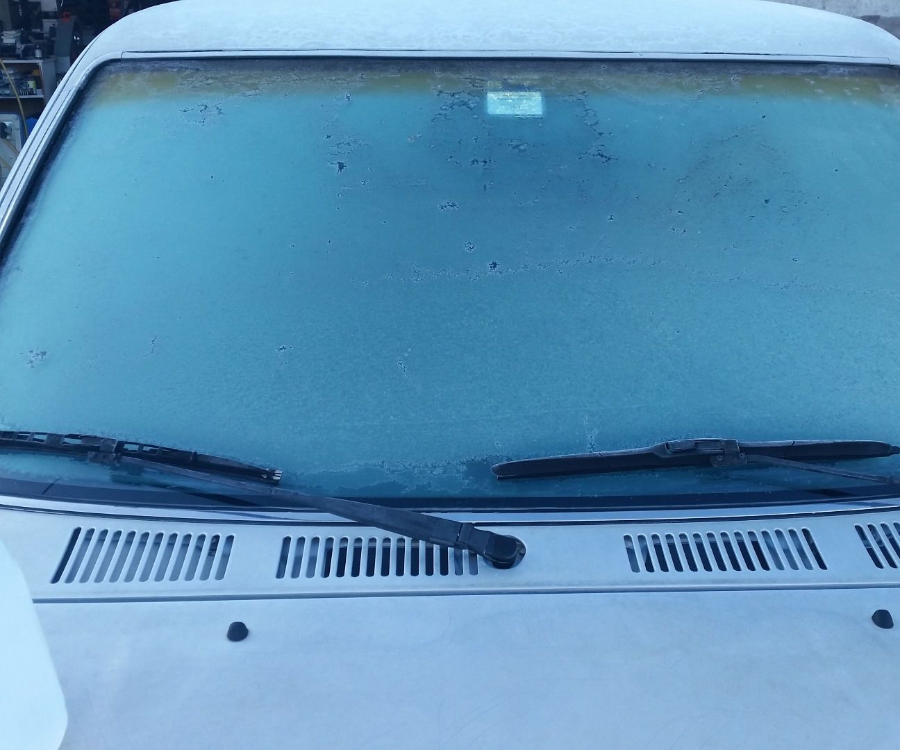 Clear Frost From Car Windows
