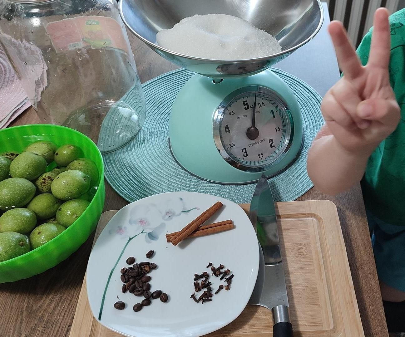 Walnut Liqueur