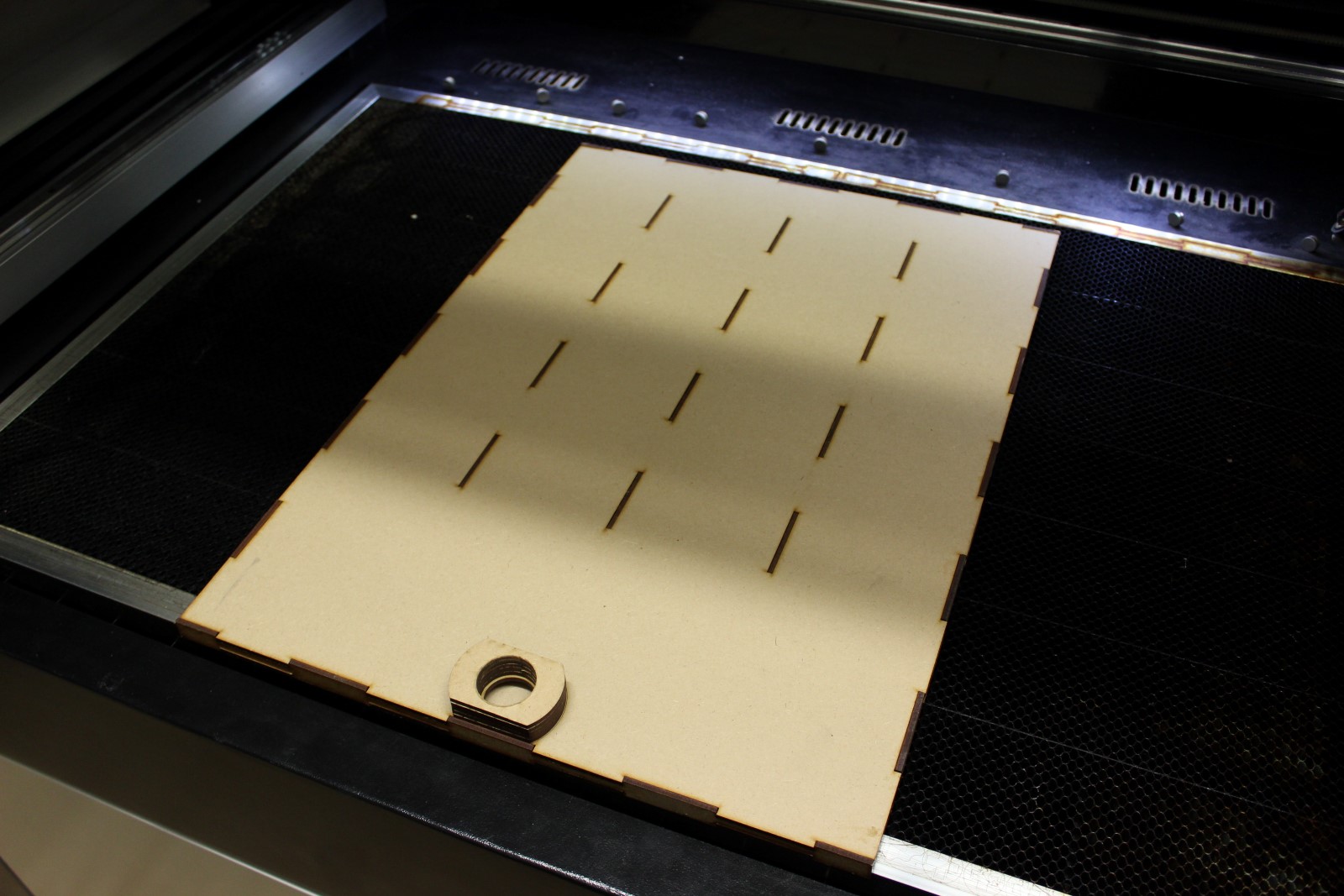 DIY Vacuum Table for Laser Cutting Instructables