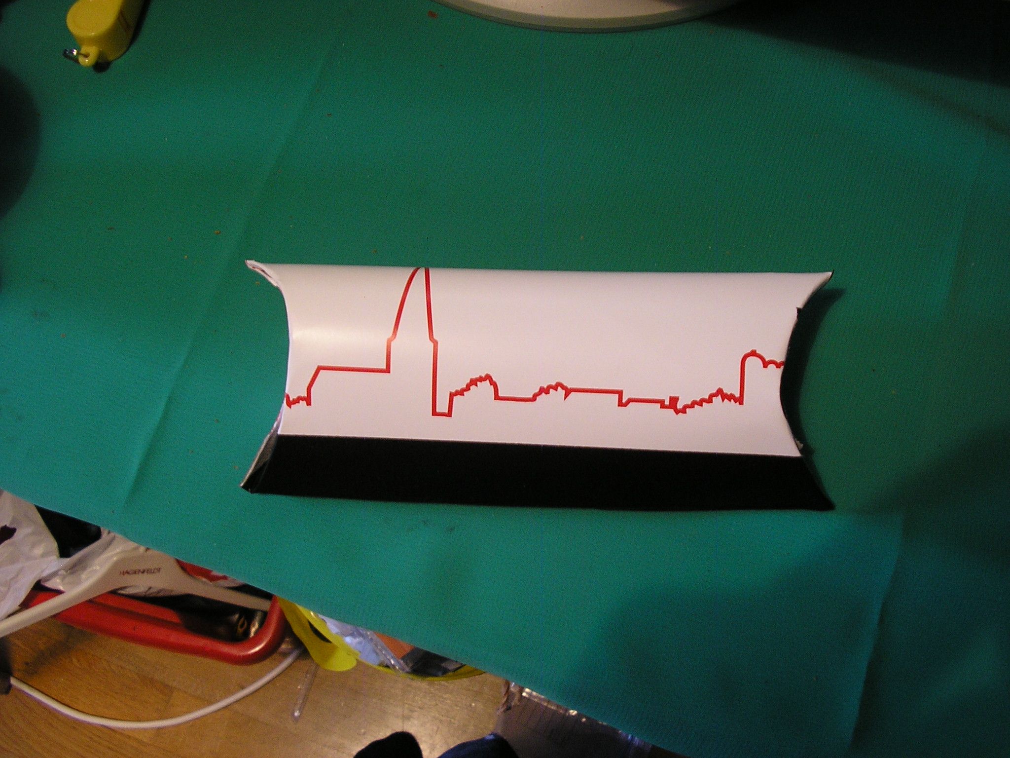 Stylish Case for Pens or Glasses From Cardboard and Ducttape.