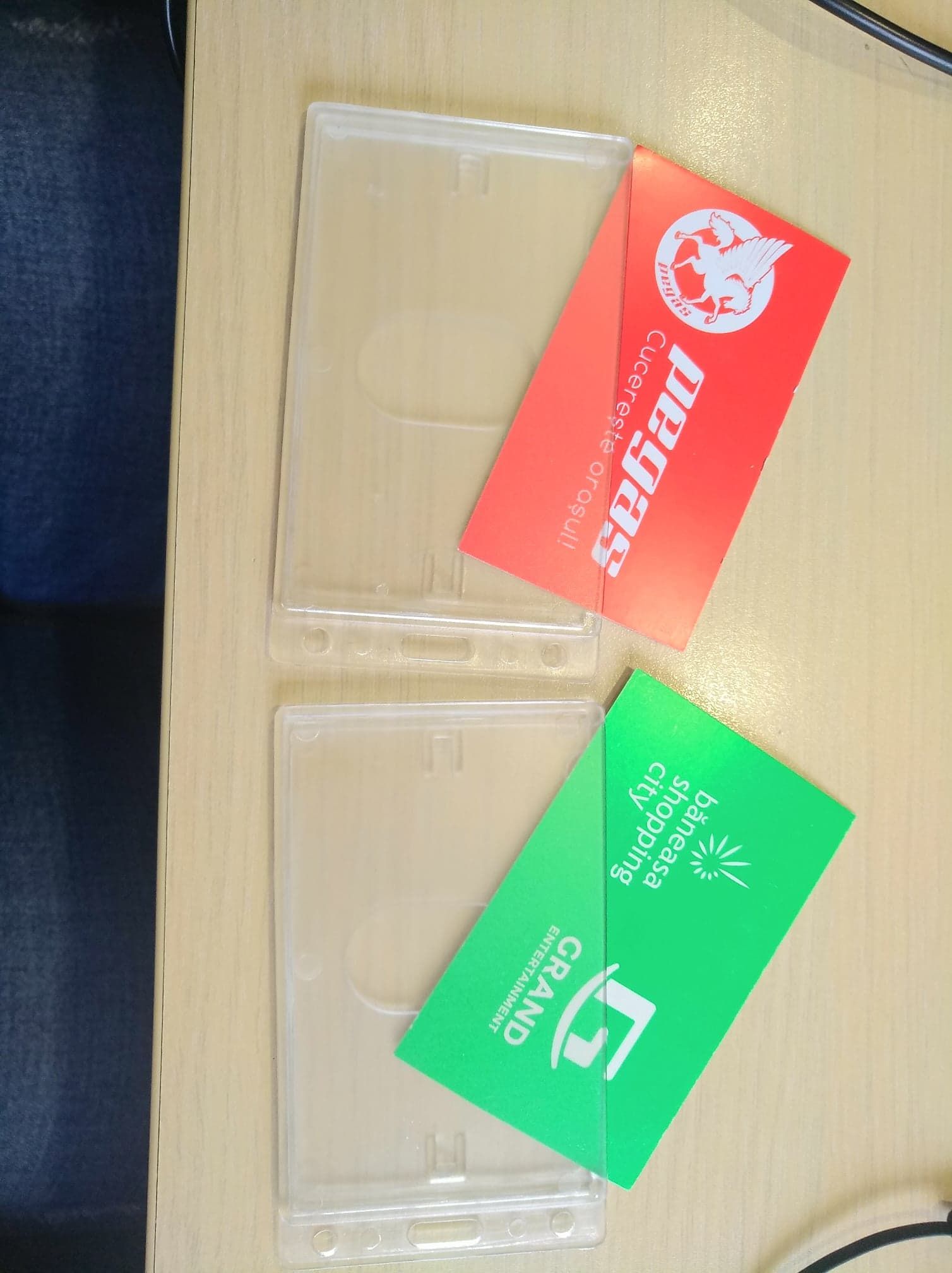 BUSINESS CARD HOLDER MADE FROM OFFICE ACCESSORIES IN LESS THAN 5 MINUTES 5 Steps Instructables