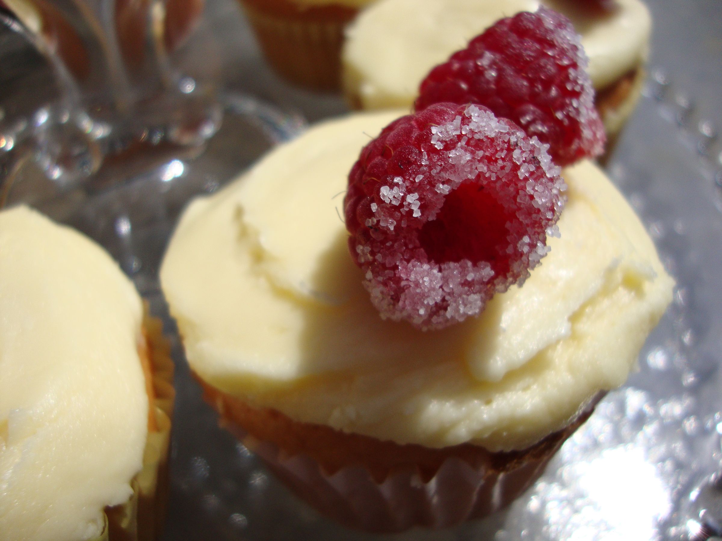 Raspberry Lemonade Cupcakes