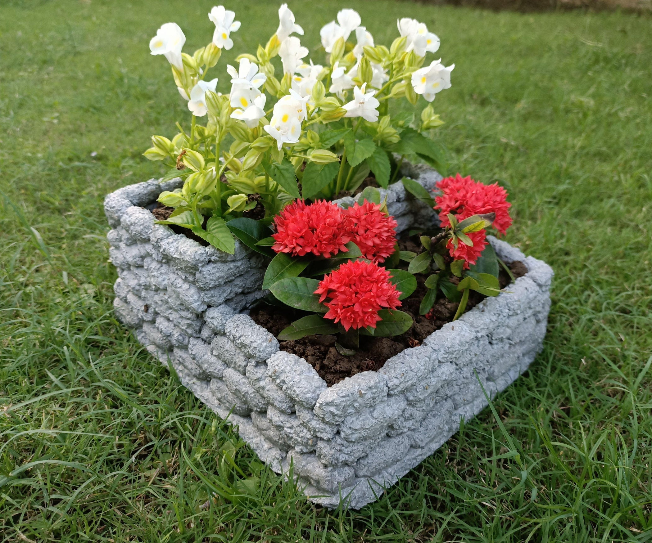 DIY Textured CementStyrofoam Planter 12 Steps (with Pictures