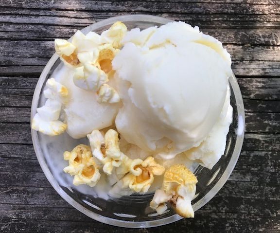 Buttered Popcorn Frozen Yogurt (no Machine Needed)