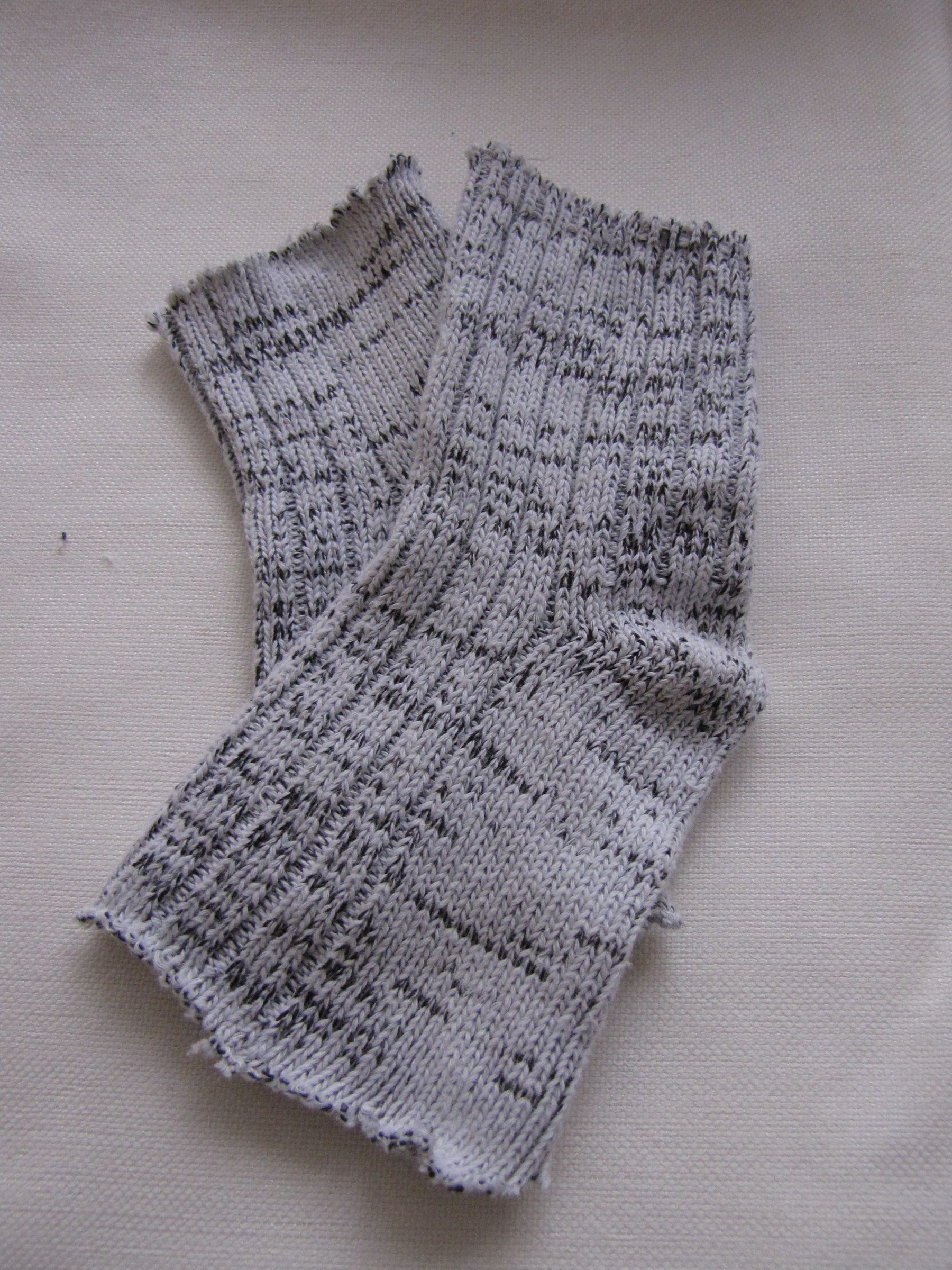 Transforms Socks Into Warmers 5 Steps (with Pictures) Instructables