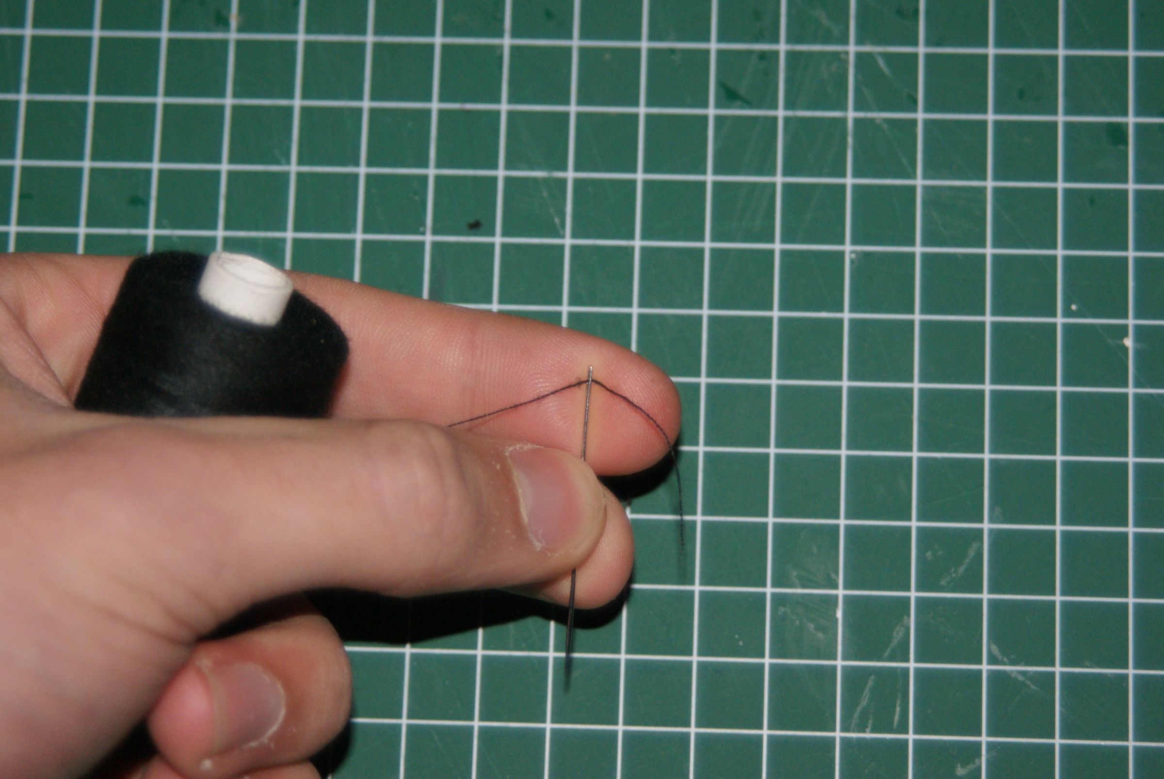 Repairing a Zipper (cheap) 5 Steps Instructables