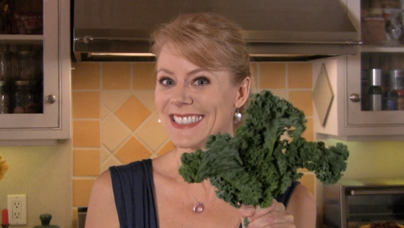 Baked Kale Chips -- Like Cotton Candy, Only Healthy!