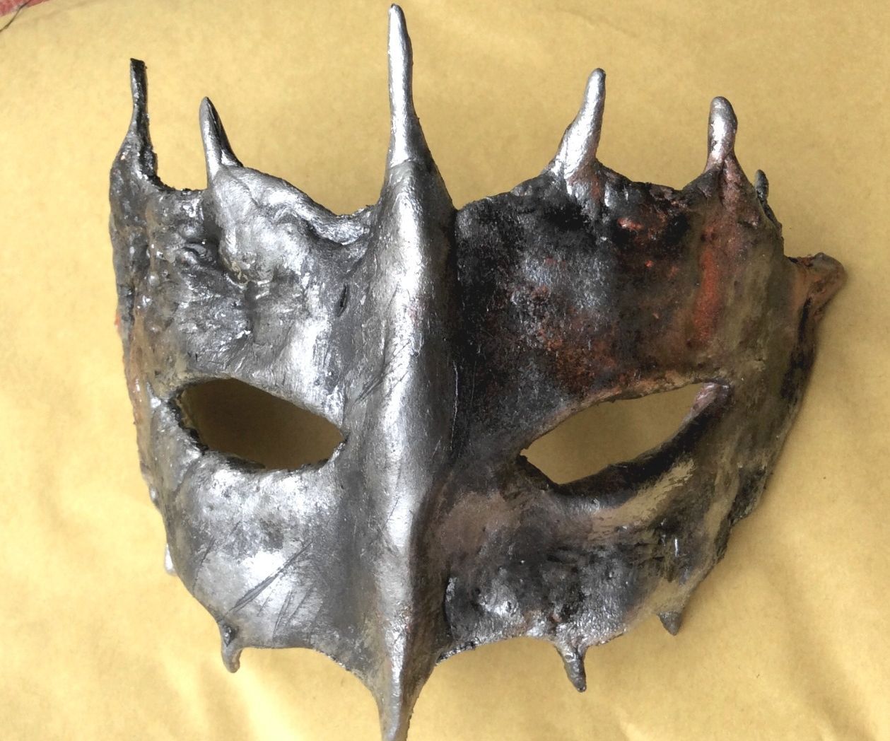 Make a unique quicksilver mask moulded from your face