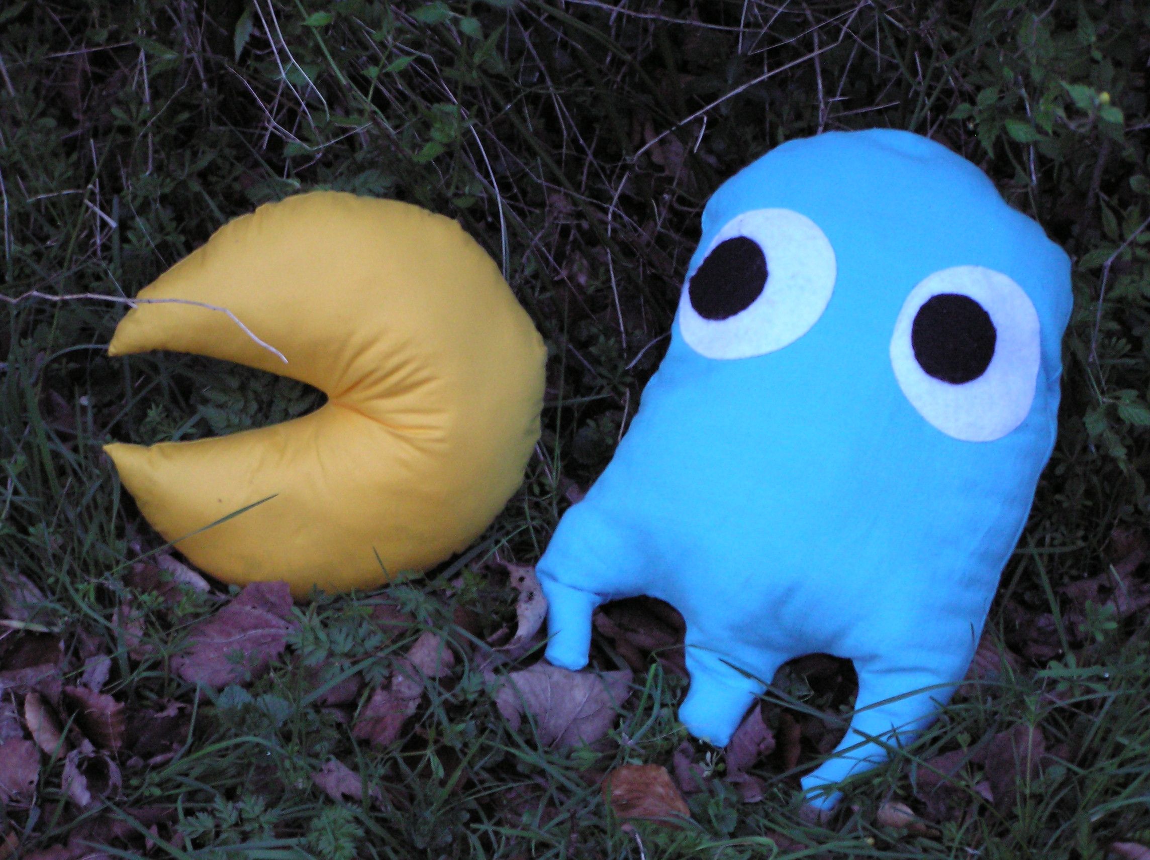 How to Make Pacman Cushions.