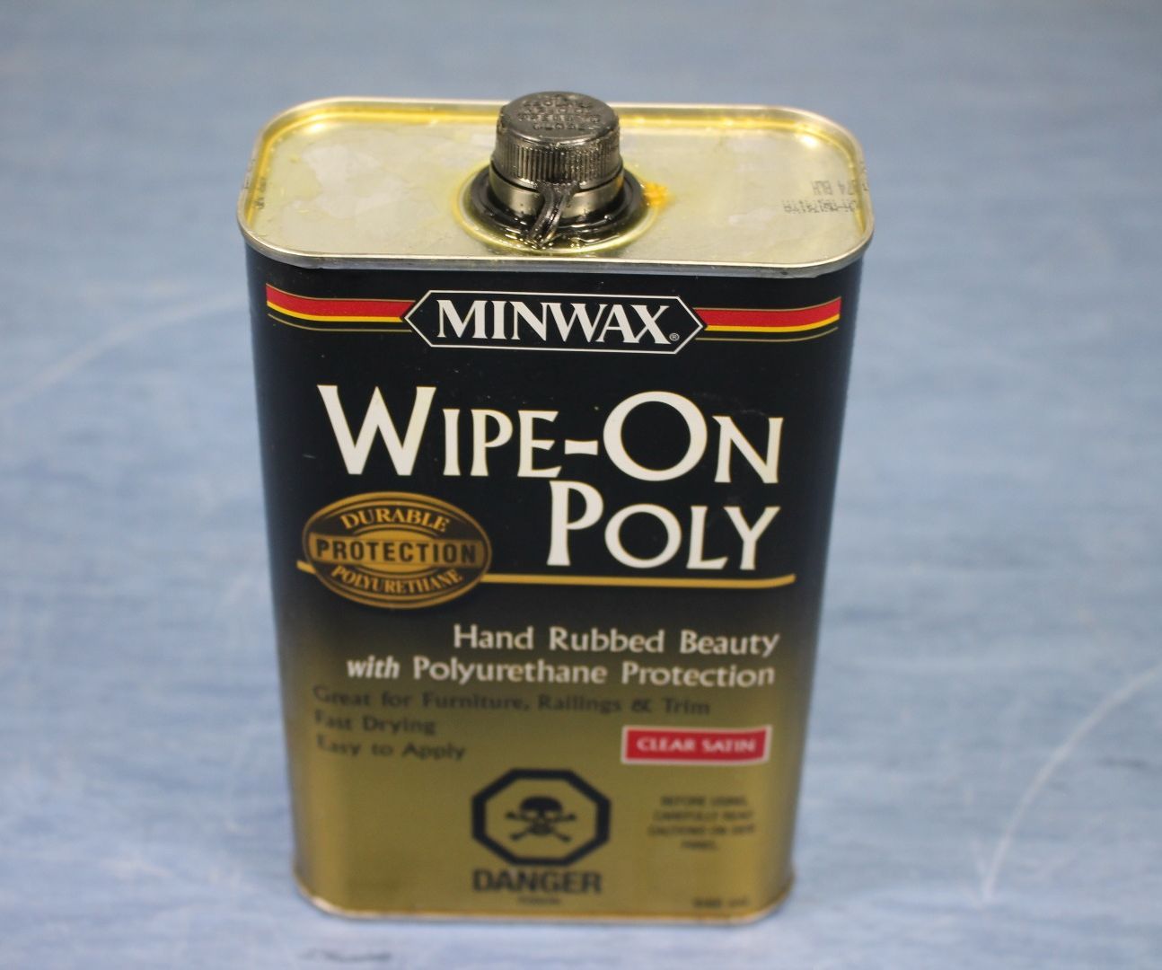 Applying Wipe-On Polyurethane 