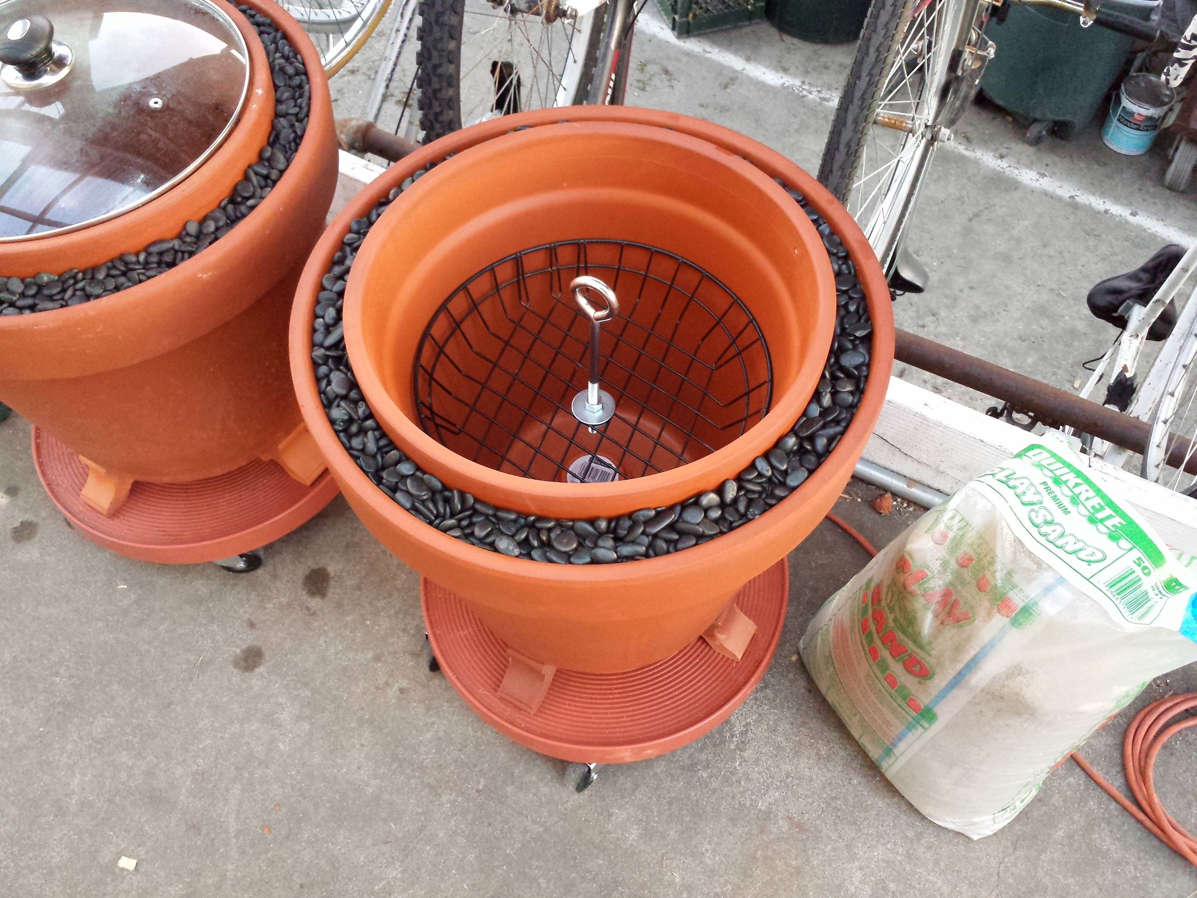 A Practical Zeer Pot (evaporative Cooler / Nonelectrical Refrigerator