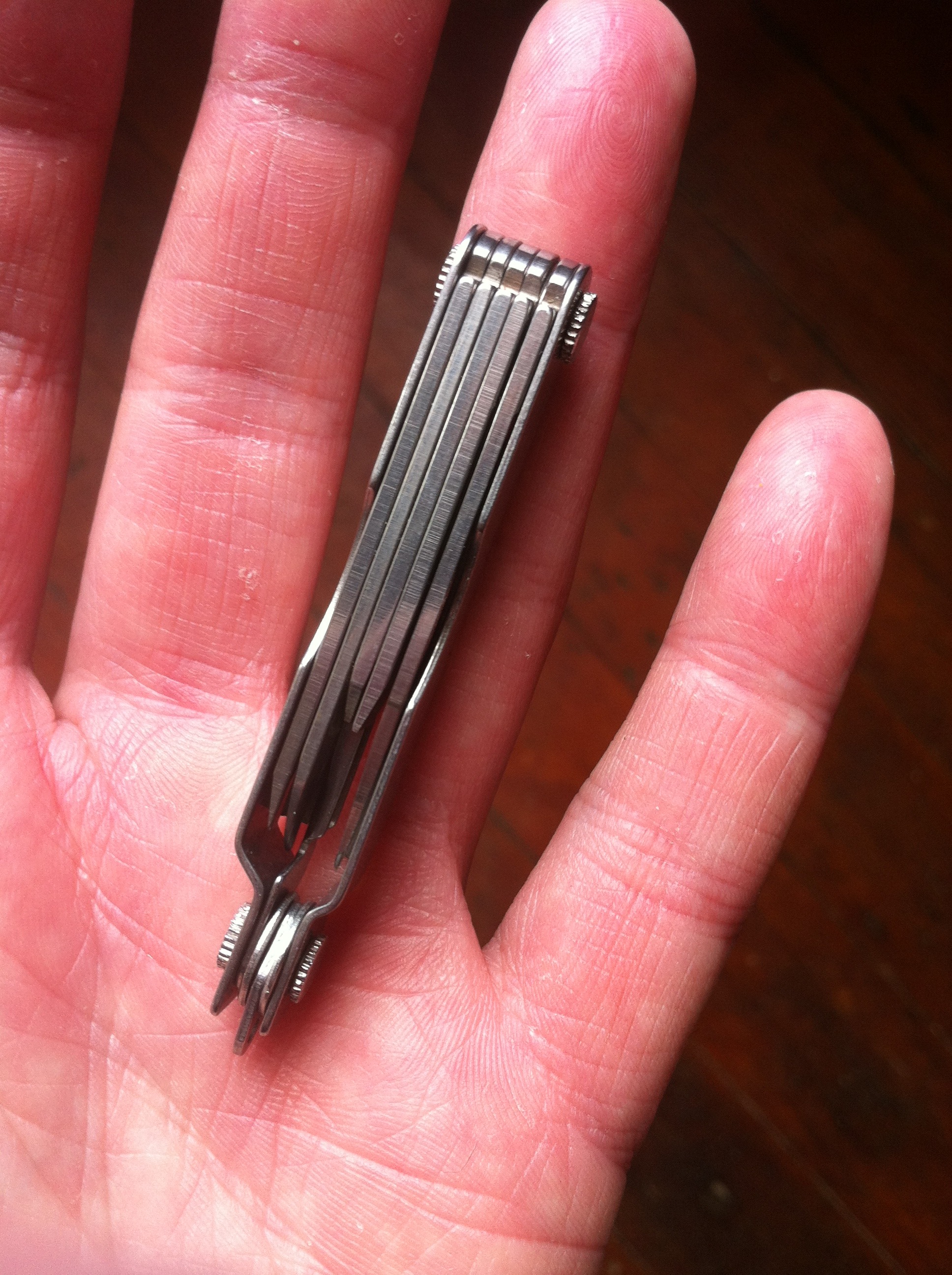 Pinkie Sized Keychain Knife From a Leatherman Micra