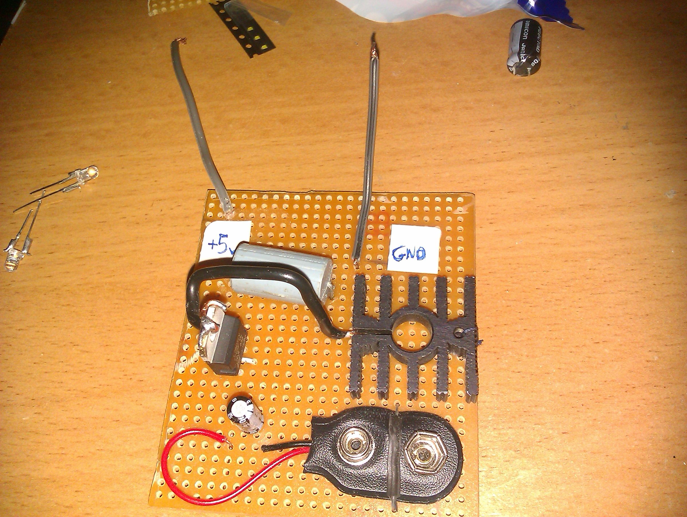 Simple 5v PSU (battery powered)