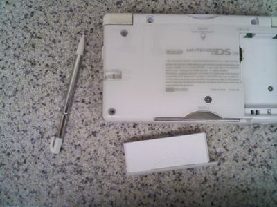 Replace Your Nintendo DS Lite Shell : 5 Steps - Instructables