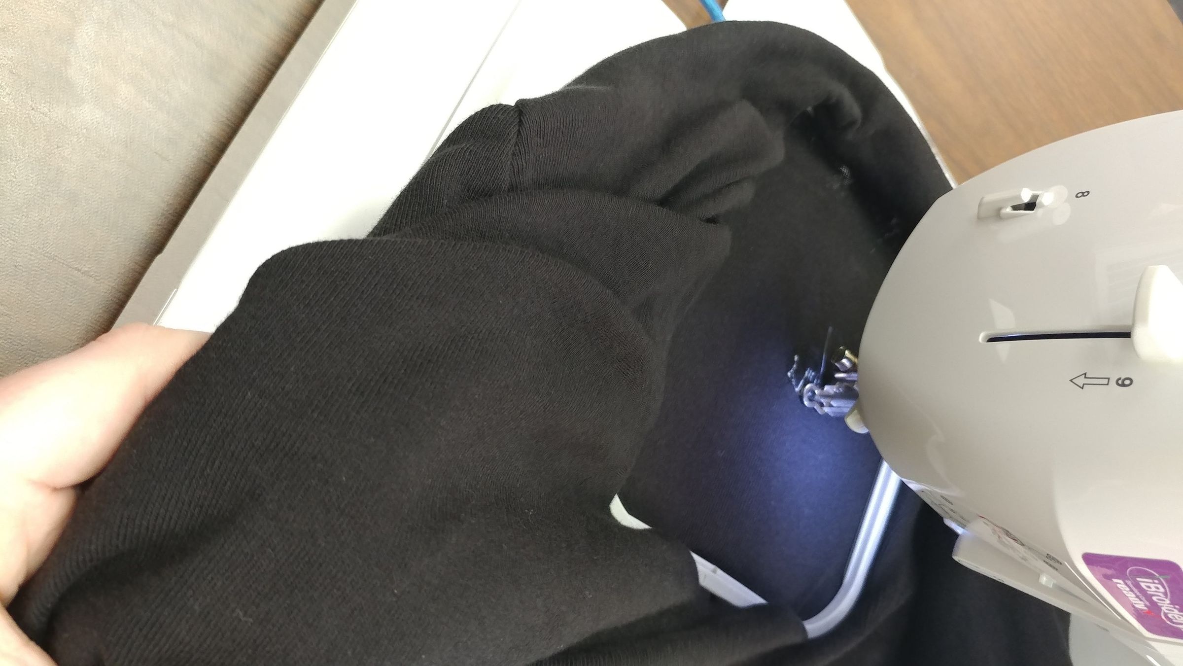 How to Embroider "I Love You" in ASL With a Brother SE400 Embroidery Machine 5 Steps