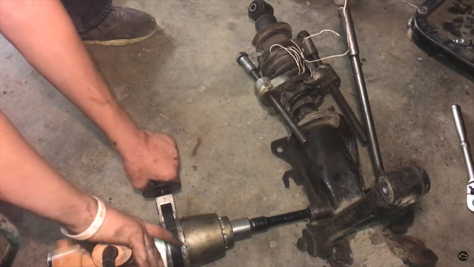 Replace Coil Springs (the LOWCOST Way) 5 Steps Instructables