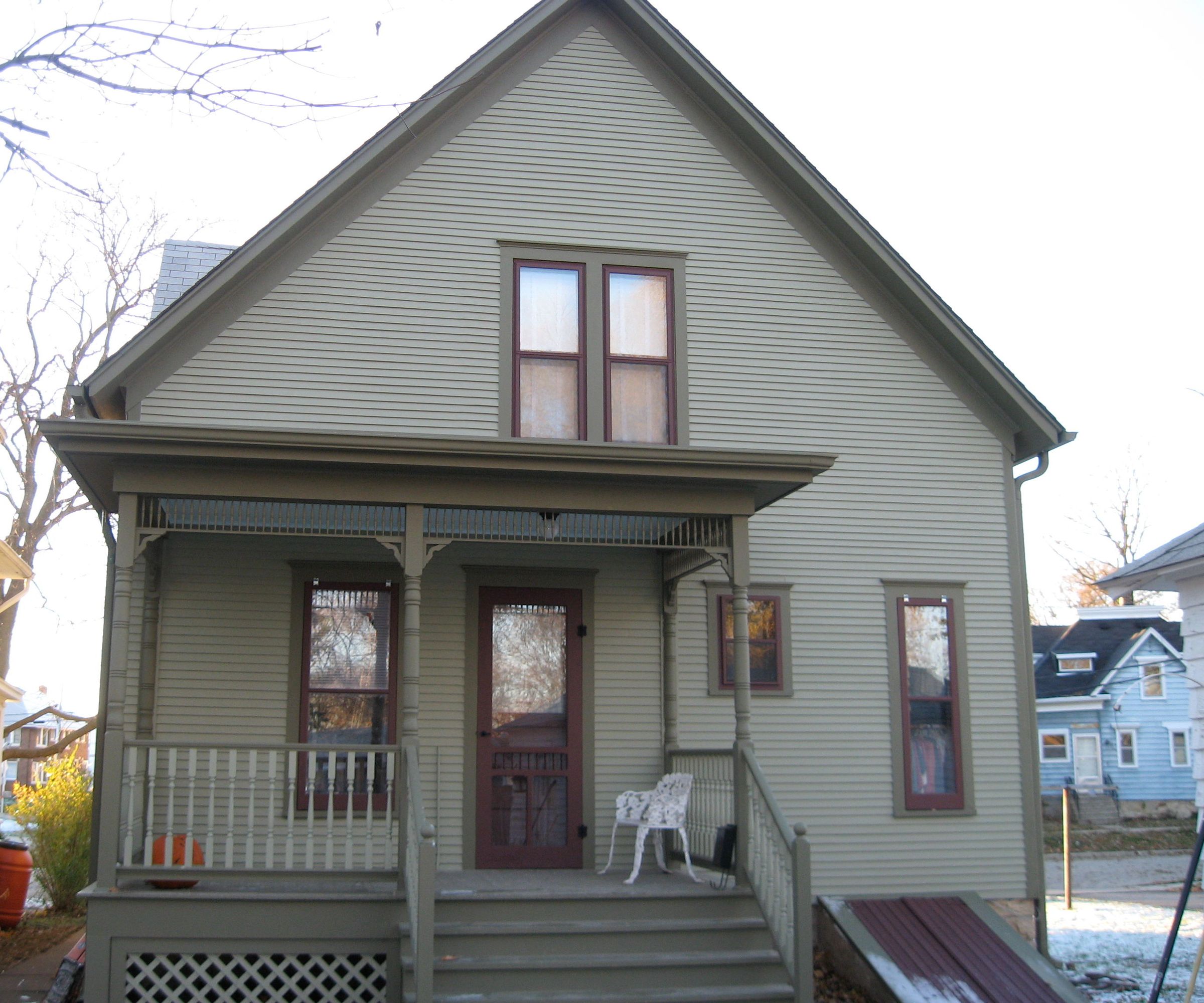 How to get the exterior of your house ready for spring in 3 easy steps