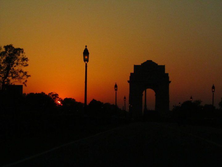 Sunset :- Sequel Pictures
