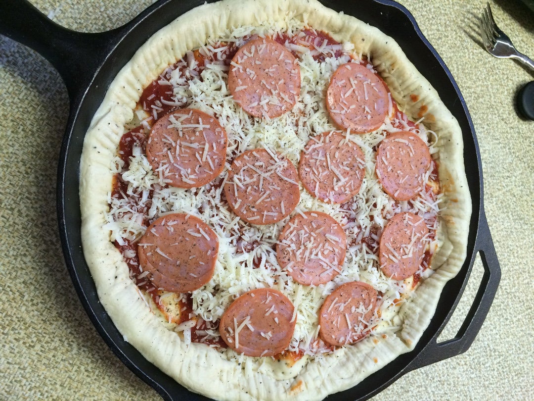 Building the Deep Dish Pizza 