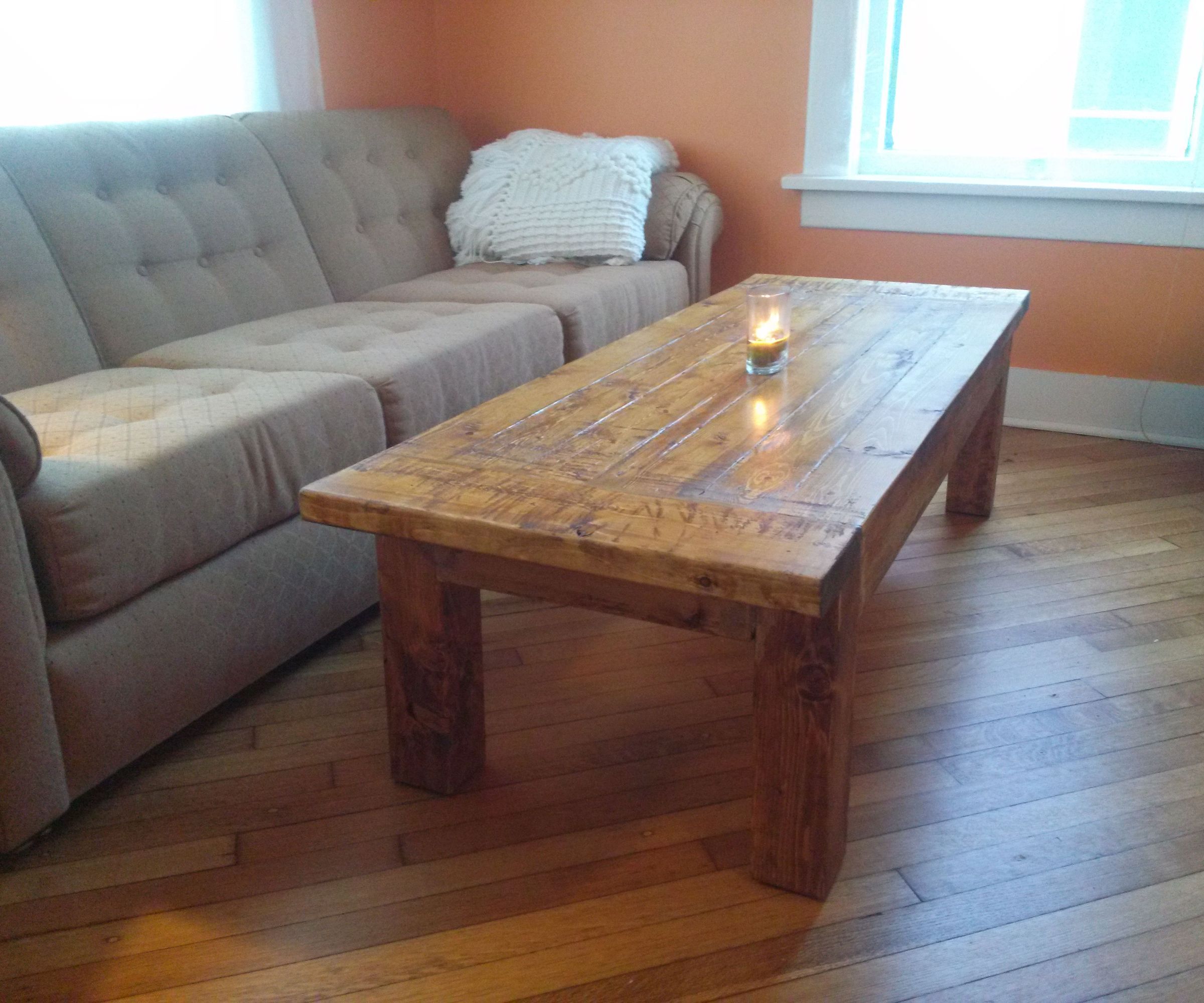 Beautiful Inexpensive Rustic Coffee Table
